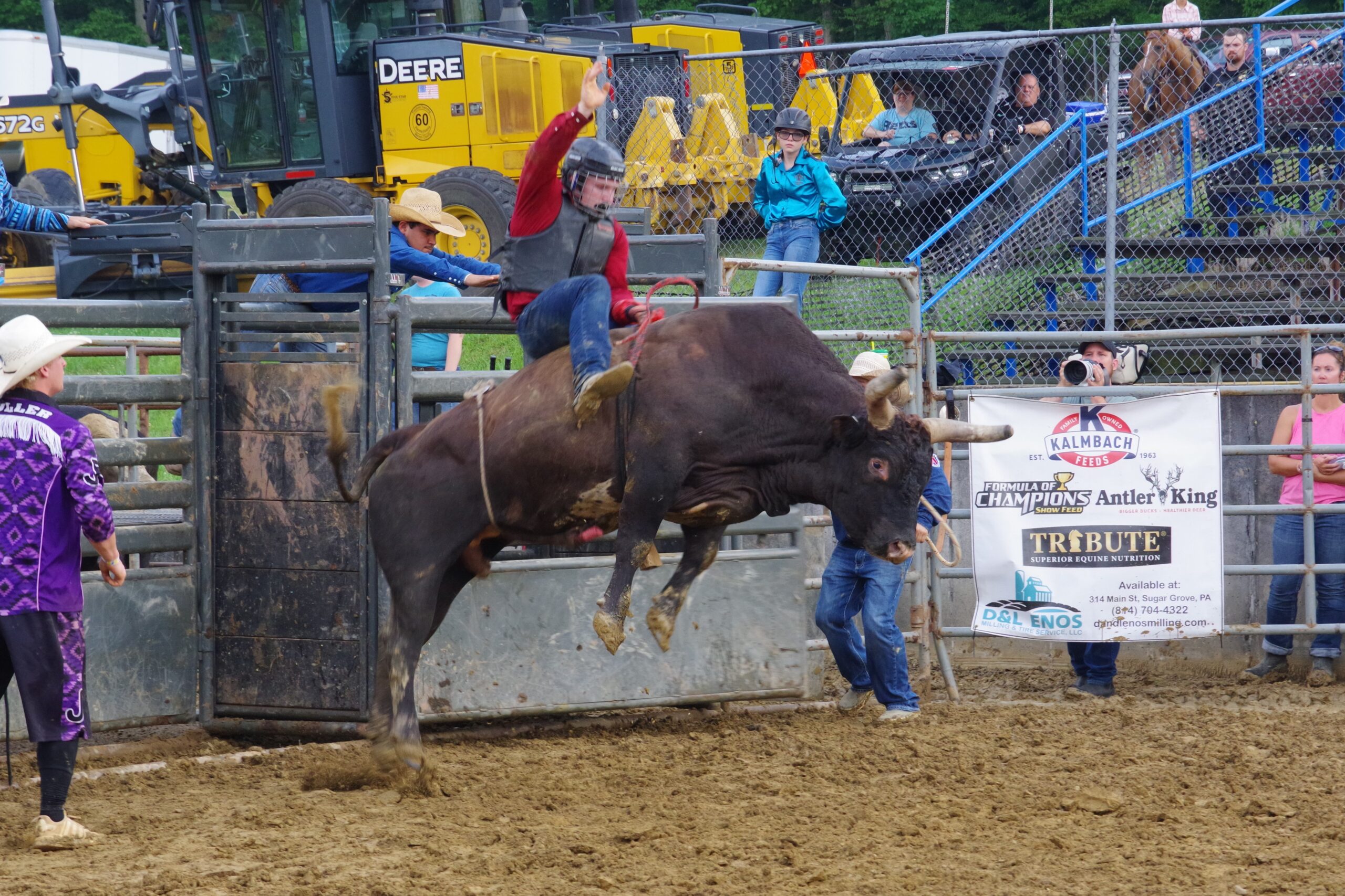 Bull Ride Mania Rodeo